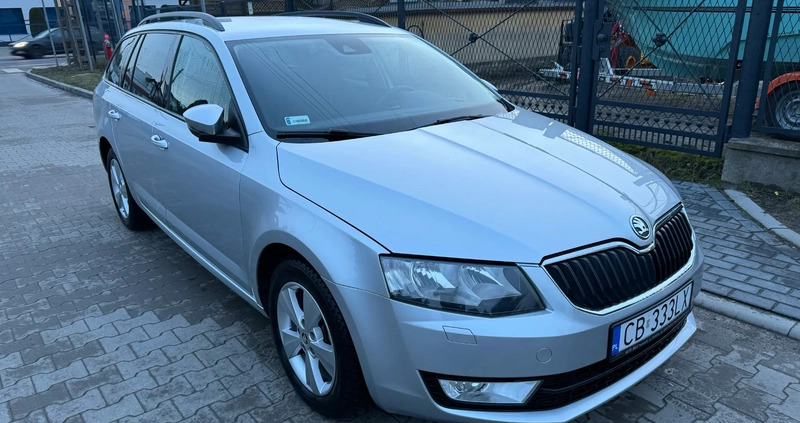 Skoda Octavia cena 47900 przebieg: 138171, rok produkcji 2015 z Bydgoszcz małe 106